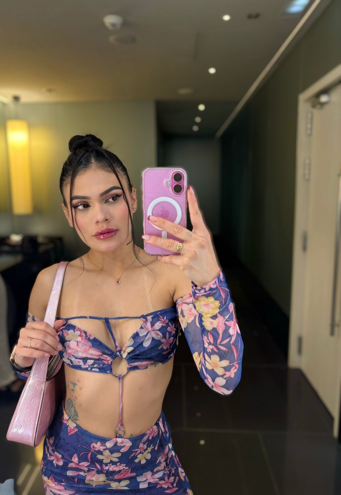 Escort - ESMERALDA - Ibiza Tops